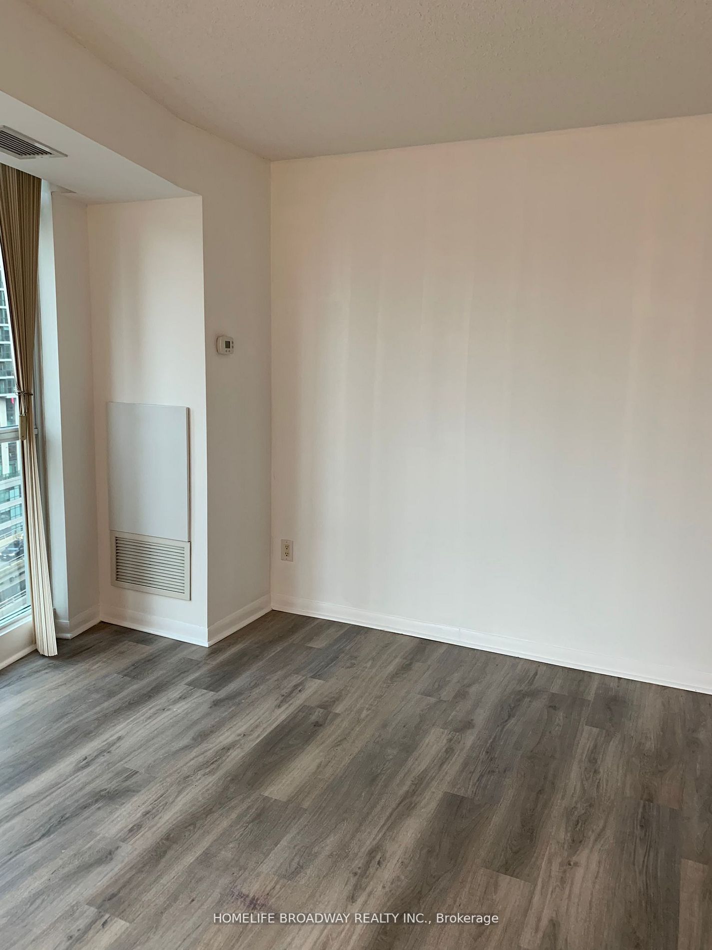 18 Yonge St, #1212