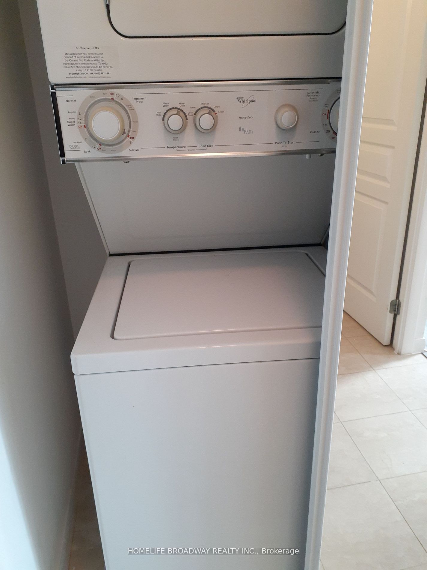 18 Yonge St, #1212