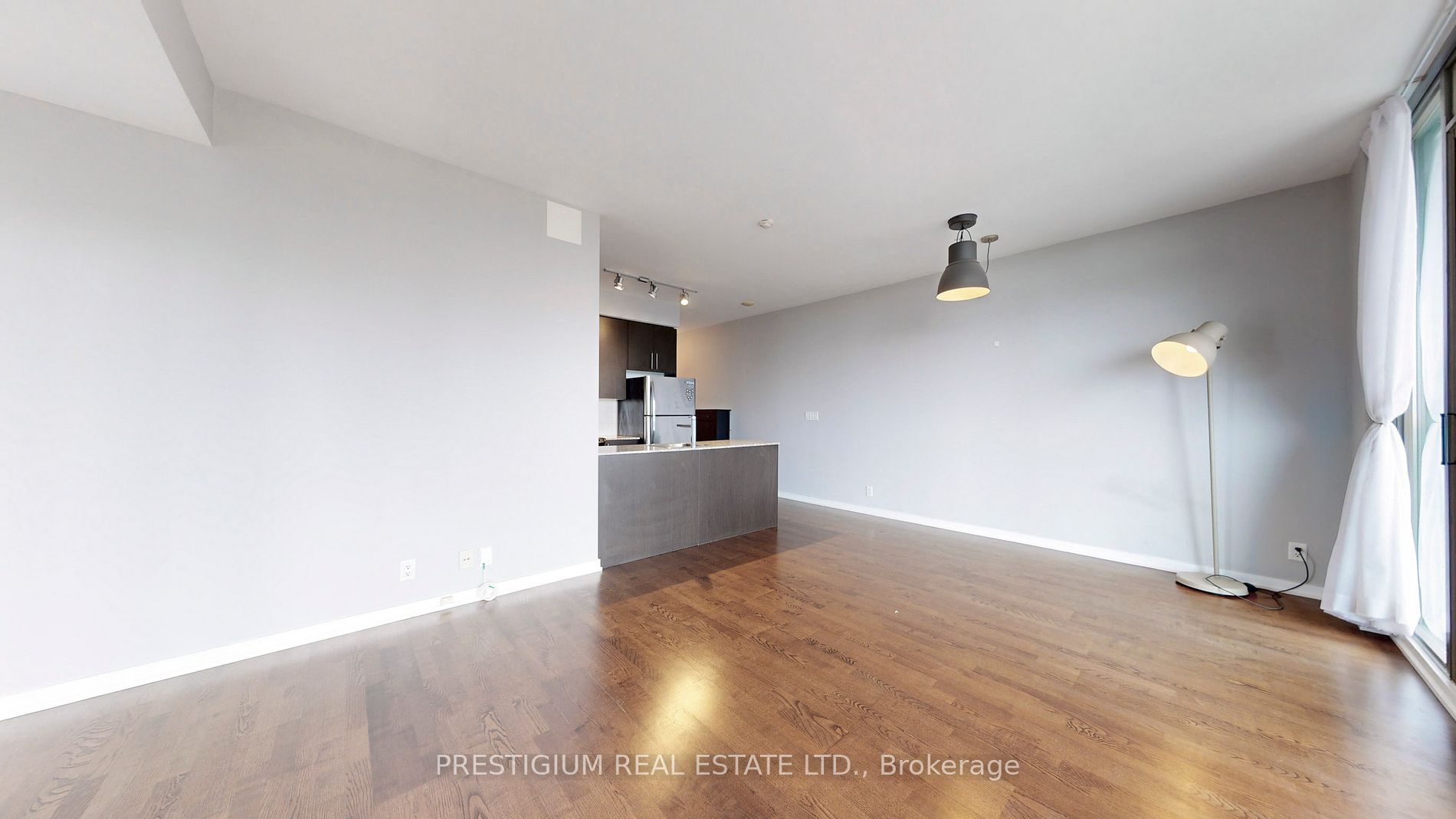 33 Lombard St, #3504