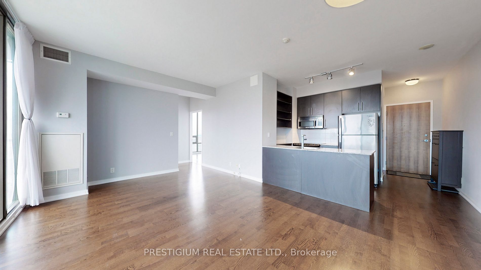 33 Lombard St, #3504