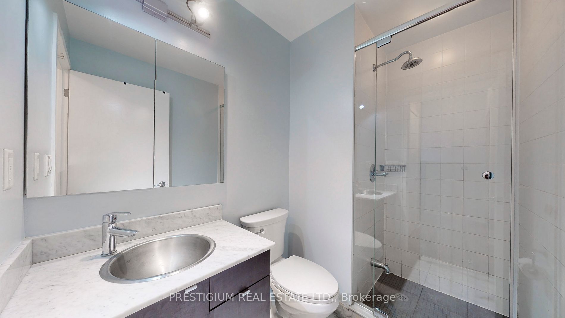 33 Lombard St, #3504