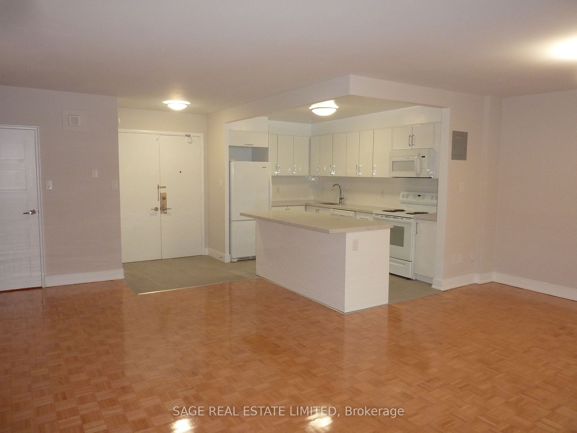 10 Shallmar Blvd, #211