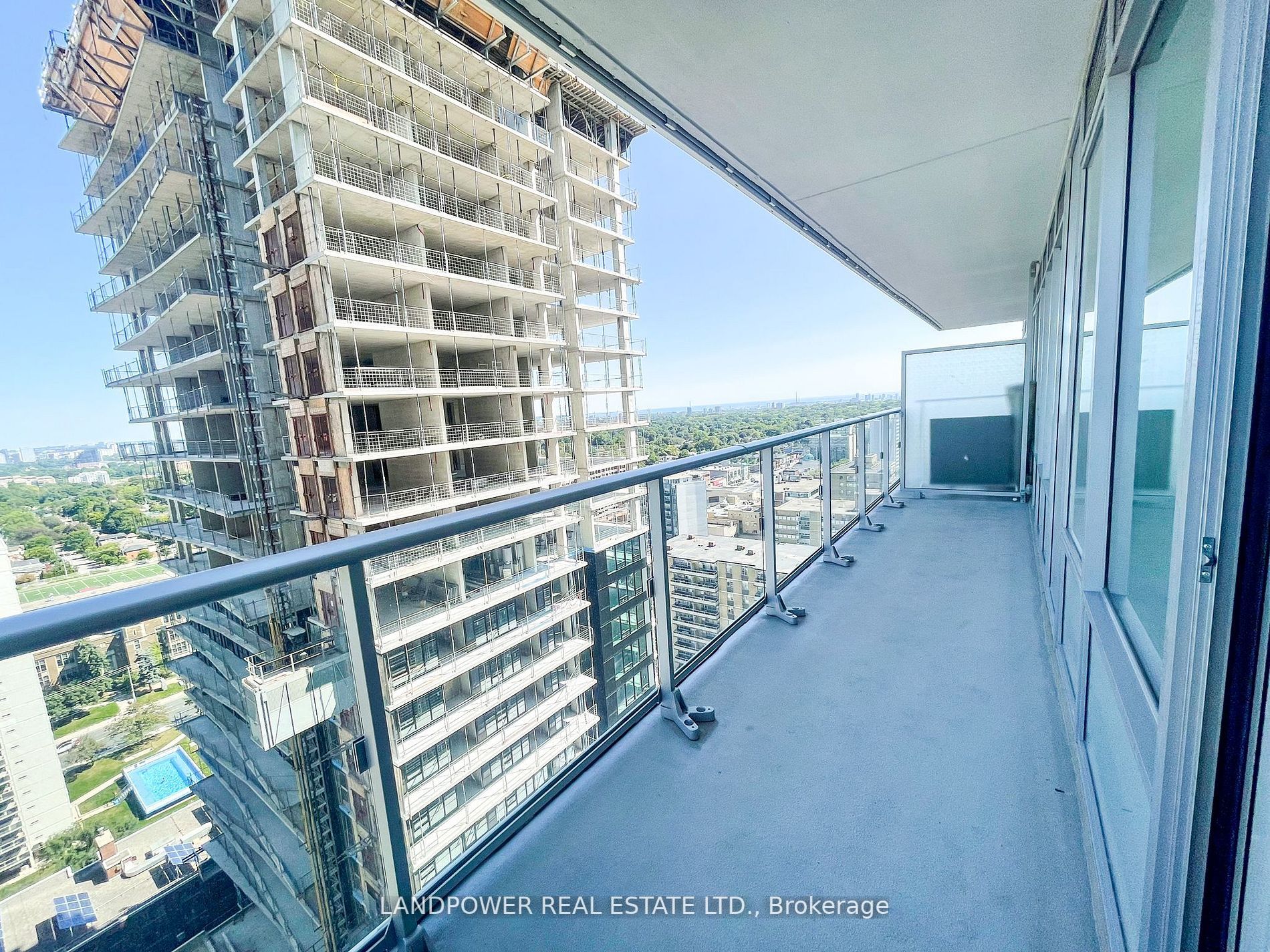 195 Redpath Ave, #2303