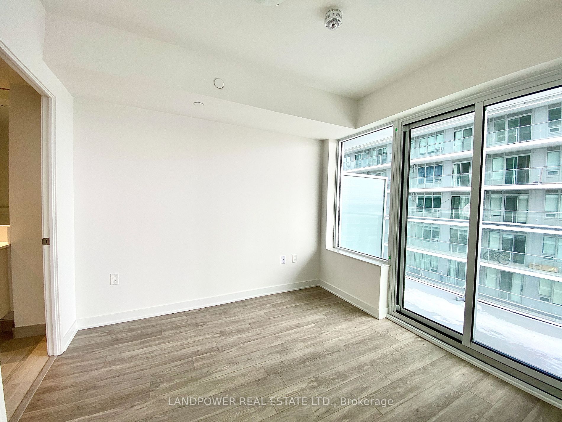 195 Redpath Ave, #2303