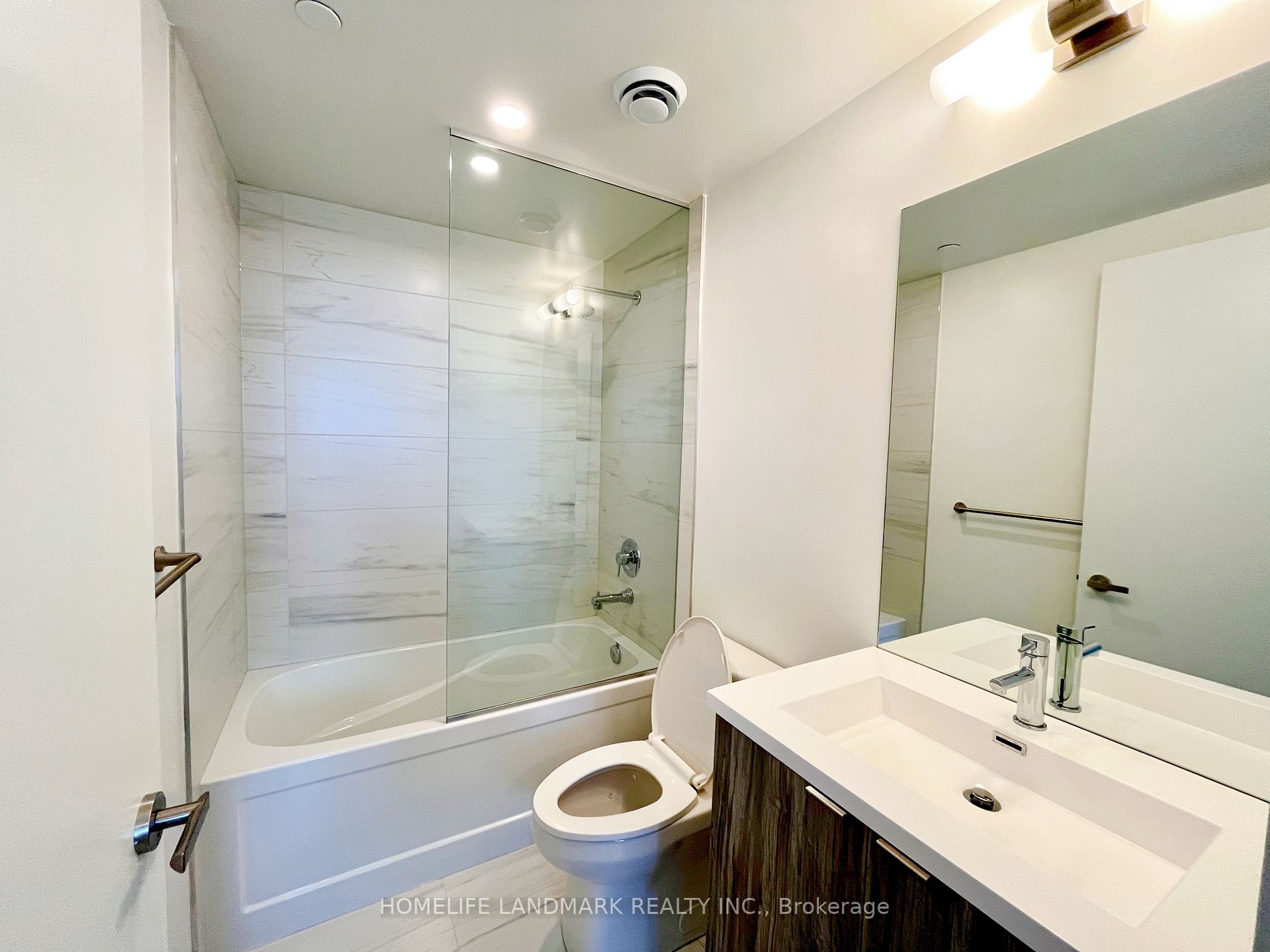 138 Downes St, #5805