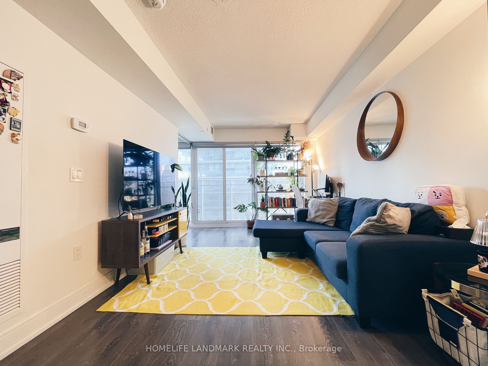 89 Mcgill St, #1004