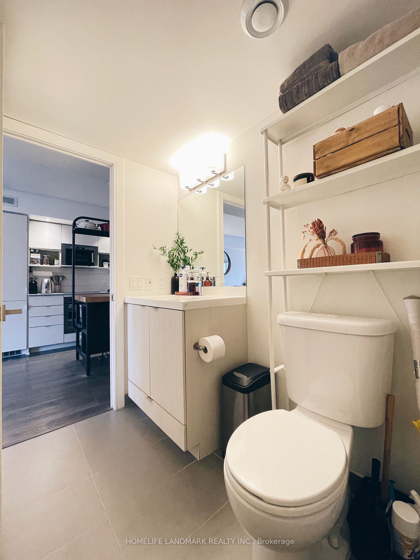 89 Mcgill St, #1004