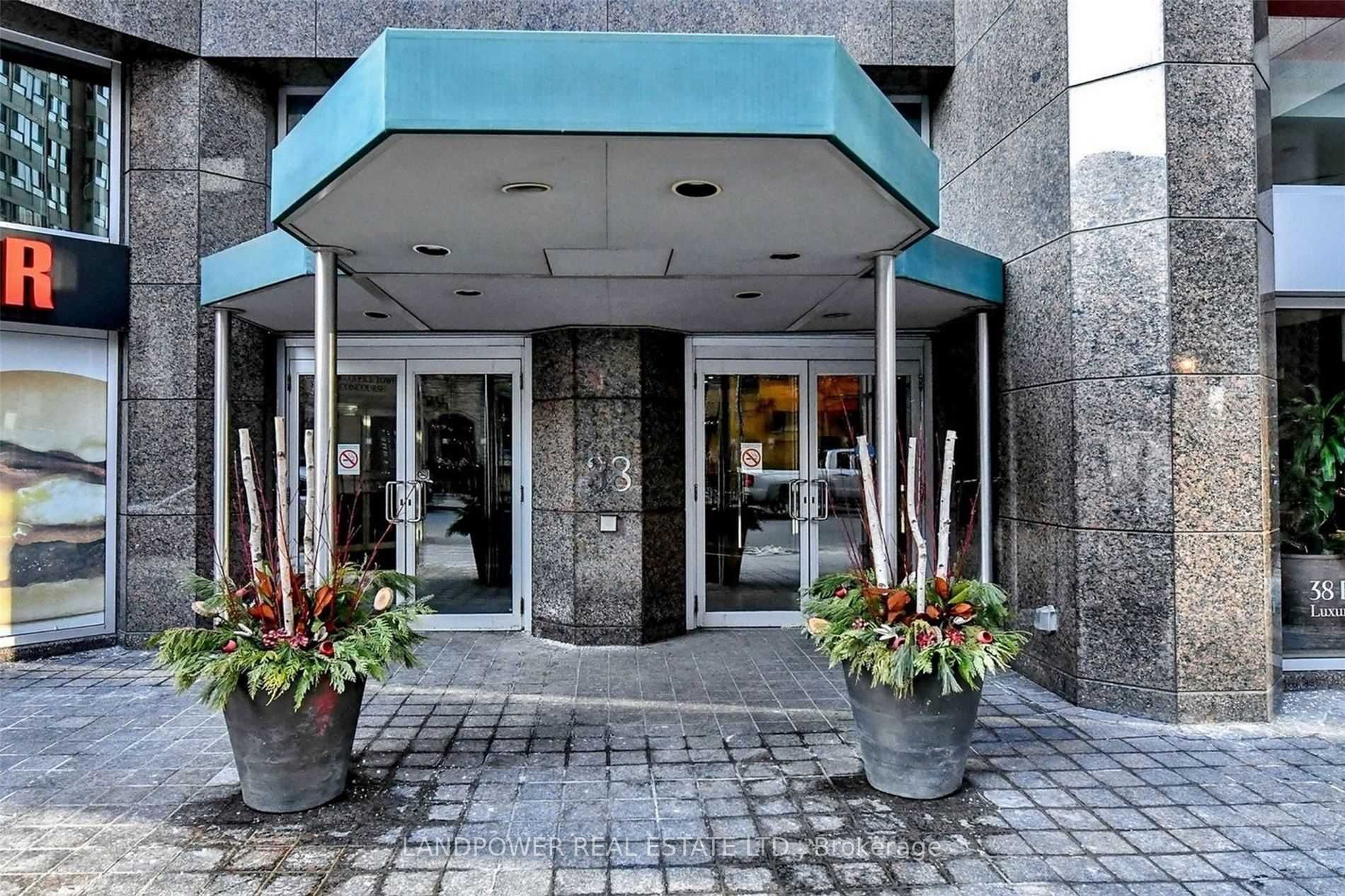 38 Elm St, #2315
