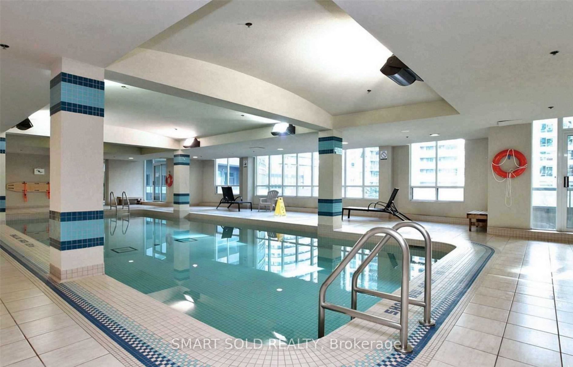 30 Grand Trunk Cres, #2515