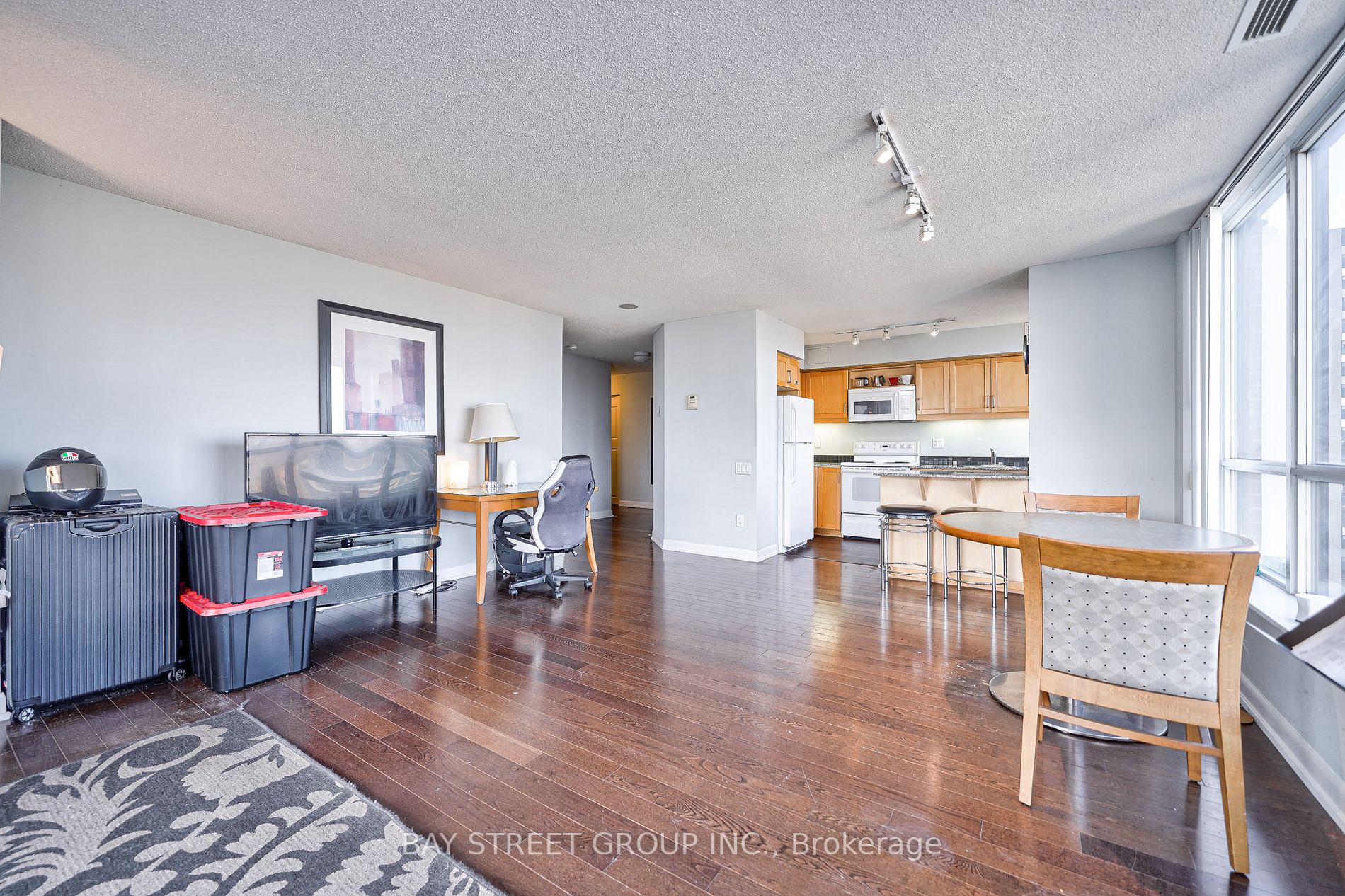 33 Sheppard Ave E, #2102