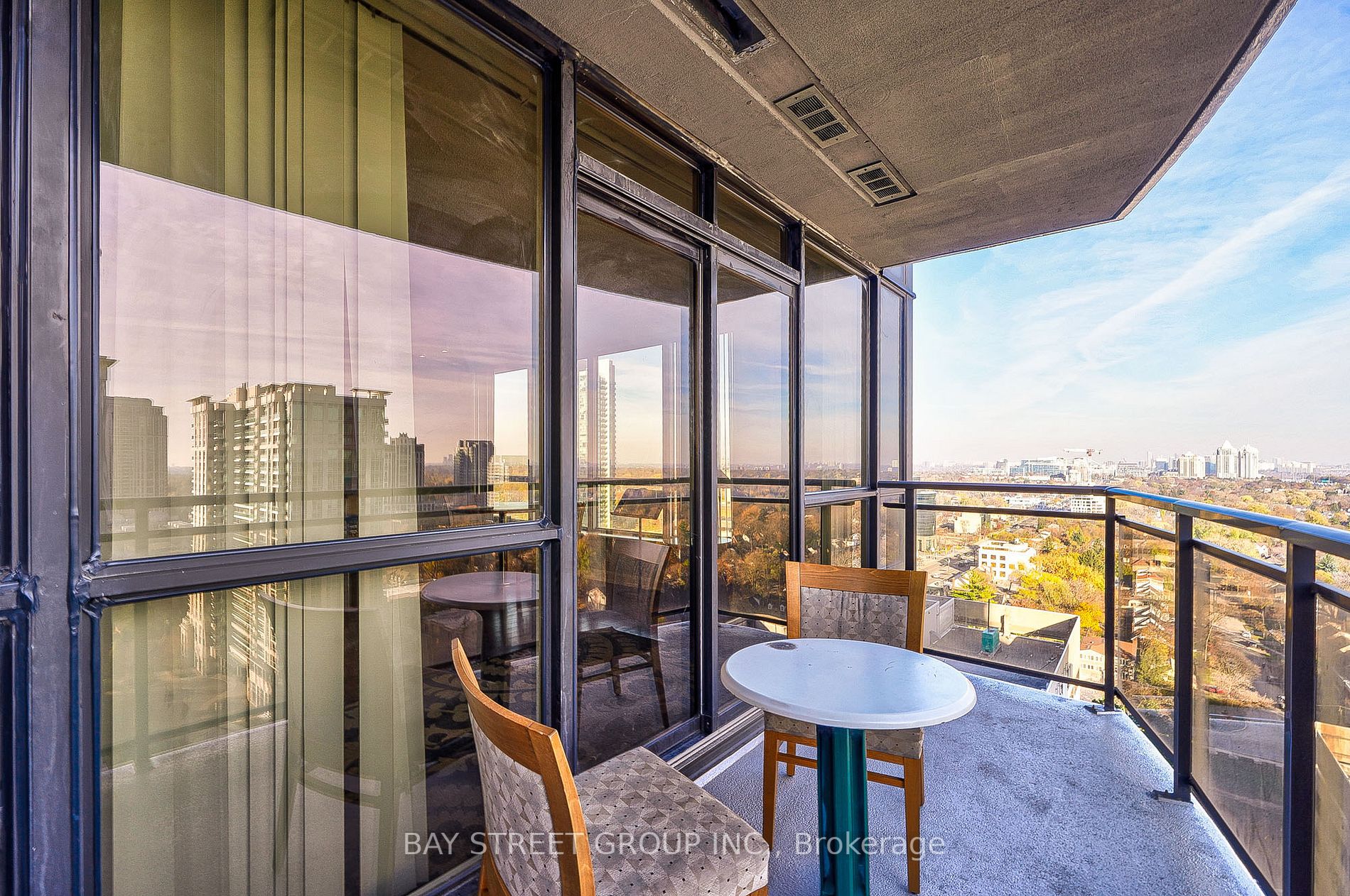 33 Sheppard Ave E, #2102