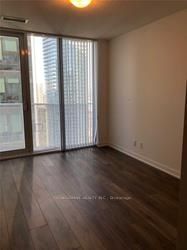 100 Harbour St W, #3911