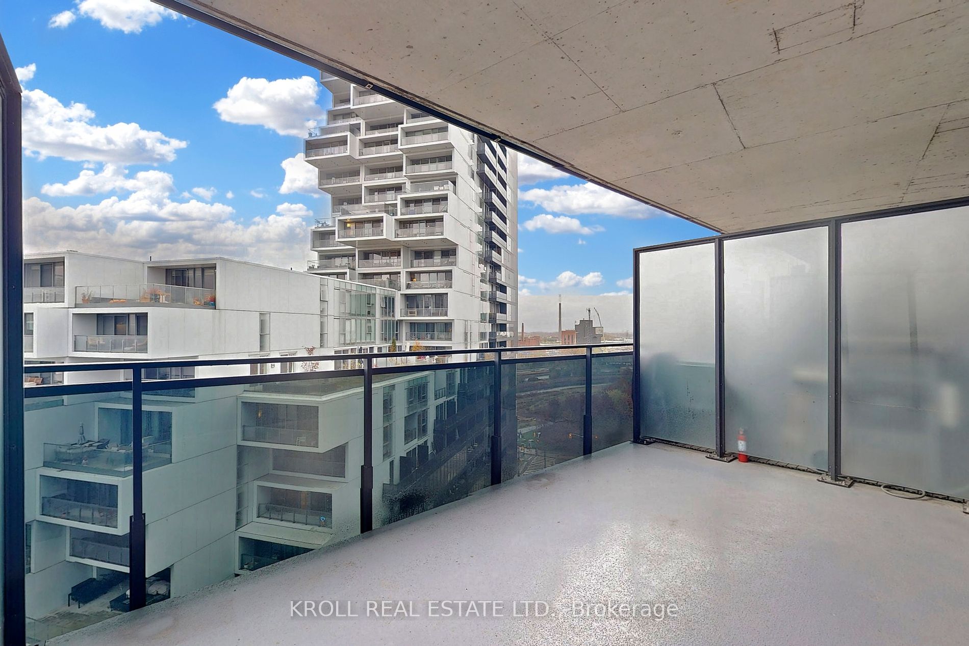 21 Lawren Harris Sq, #1109