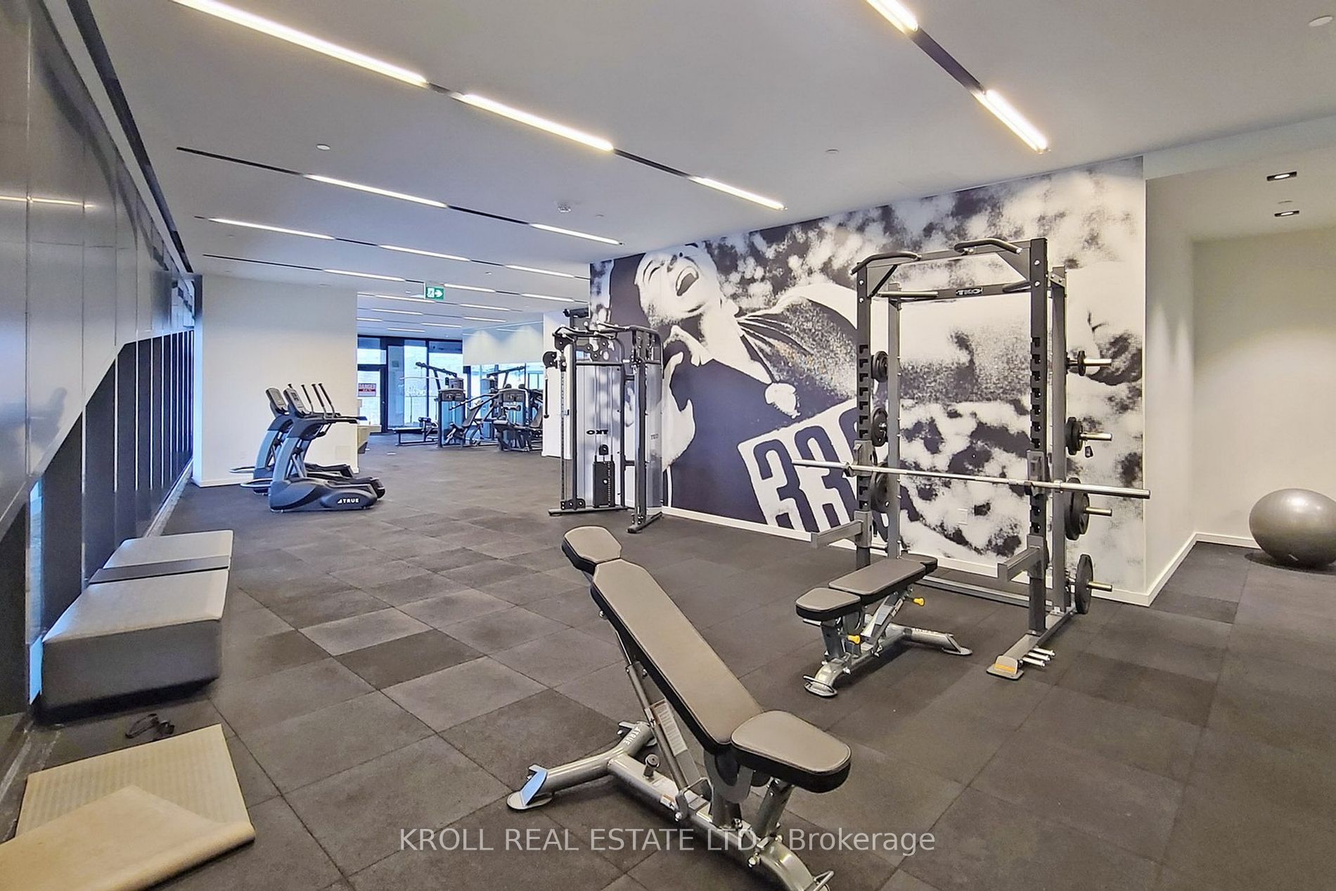 21 Lawren Harris Sq, #1109