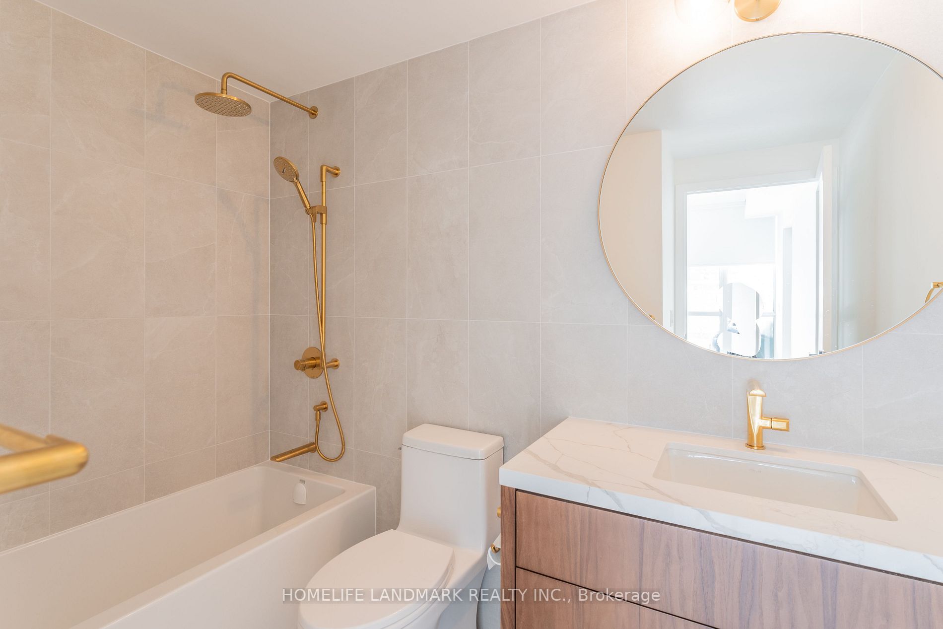 478 King St W, #806