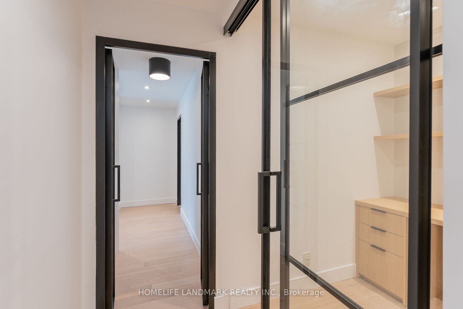 478 King St W, #806