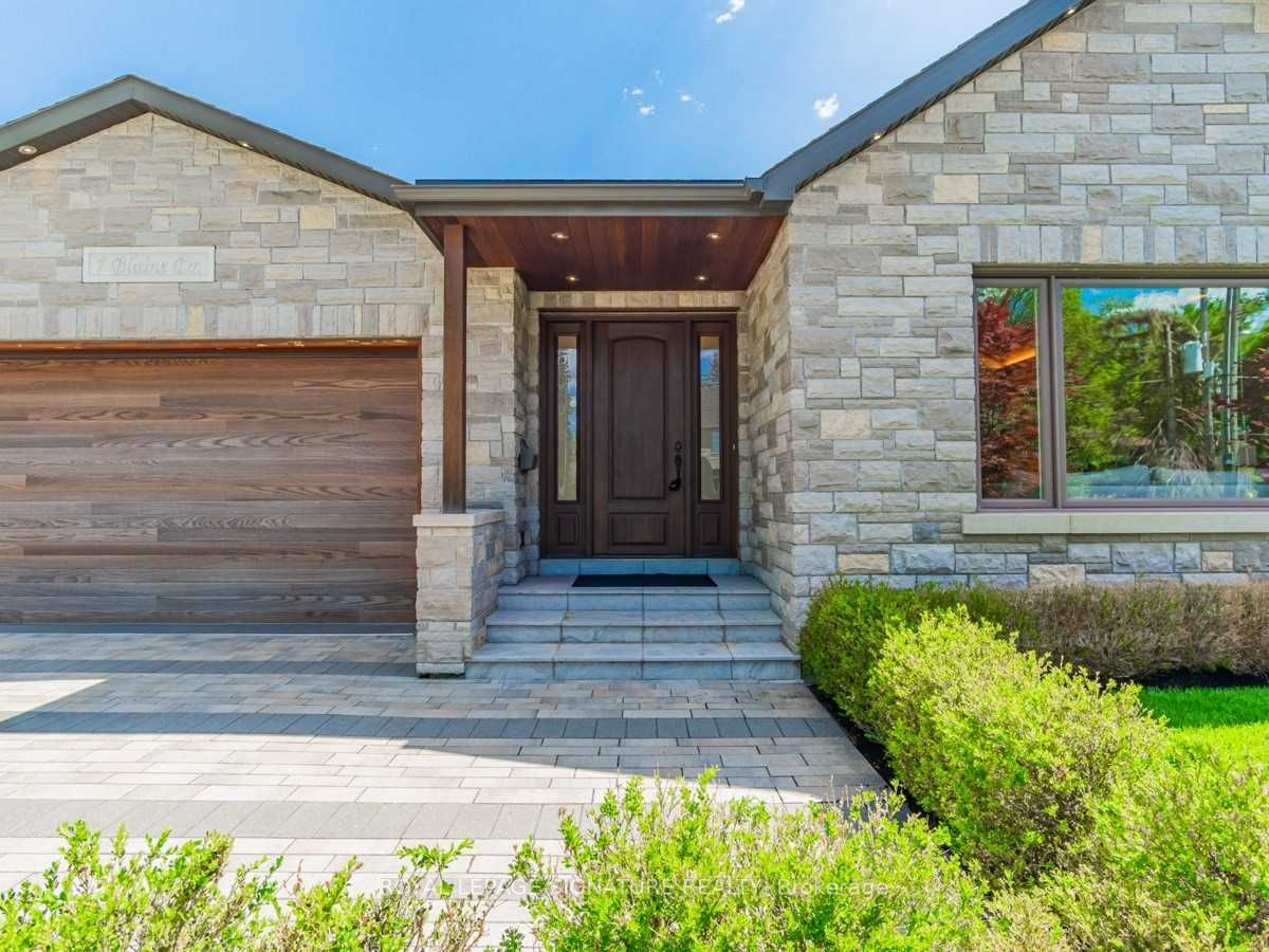 7 Blaine Dr