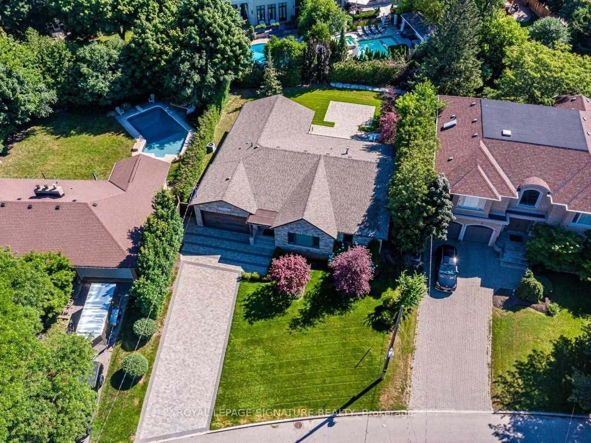 7 Blaine Dr