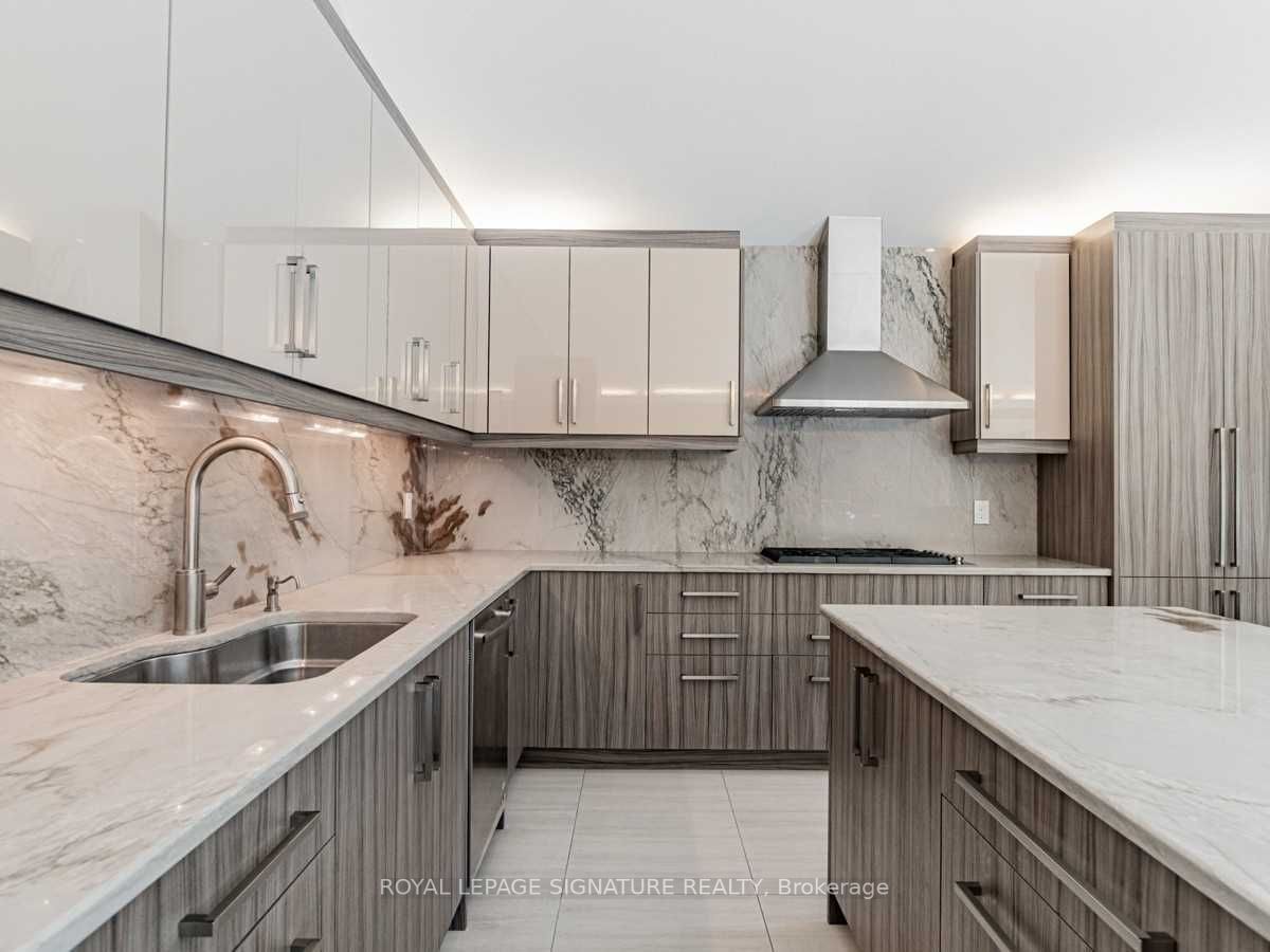 7 Blaine Dr