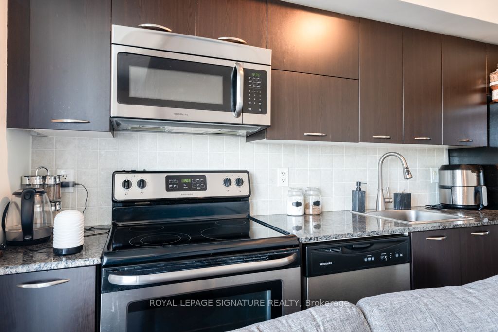38 Joe Shuster Way, #1909