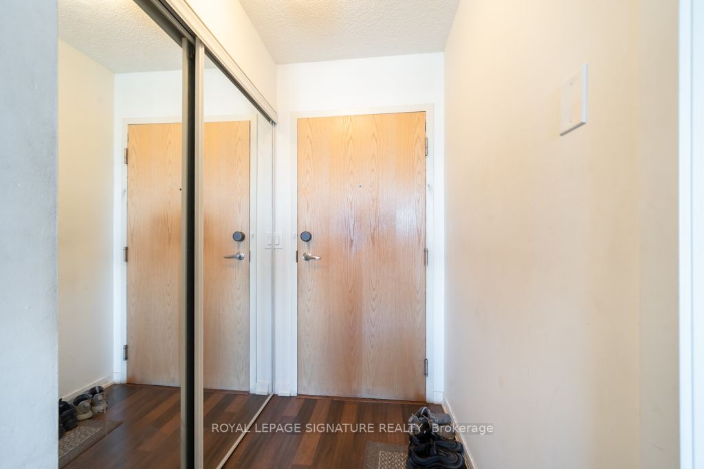38 Joe Shuster Way, #1909