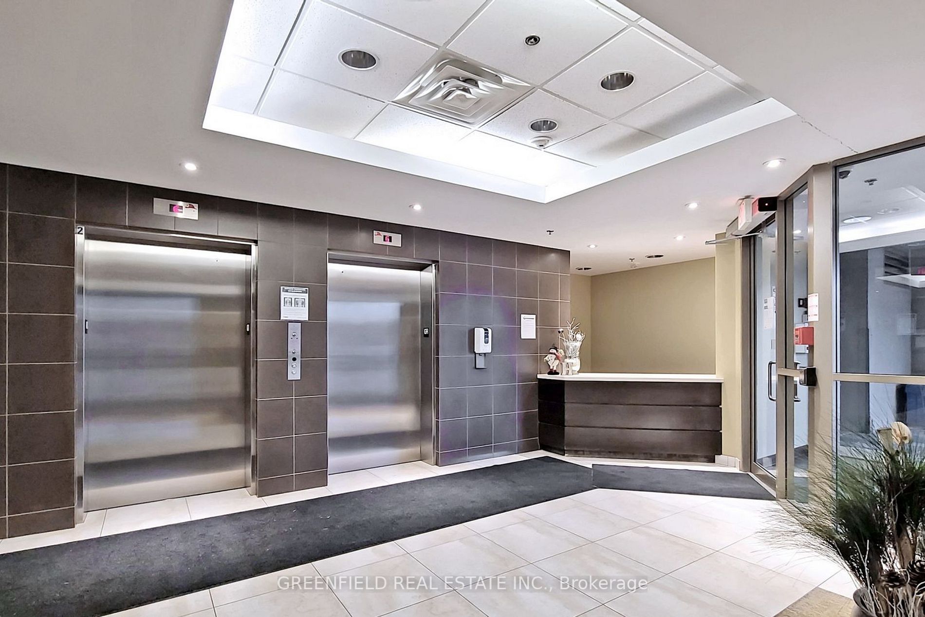 920 Sheppard Ave W, #803