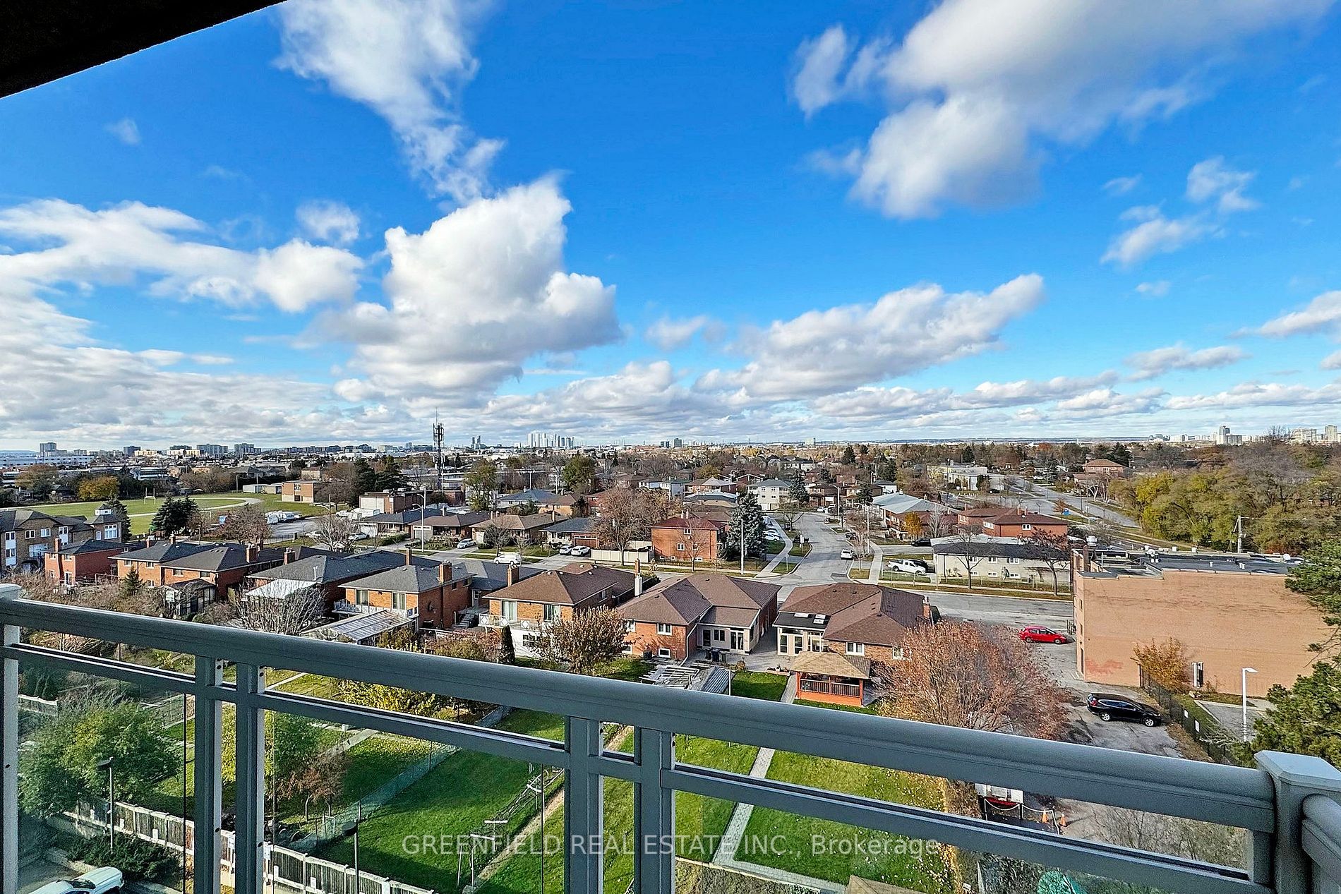 920 Sheppard Ave W, #803