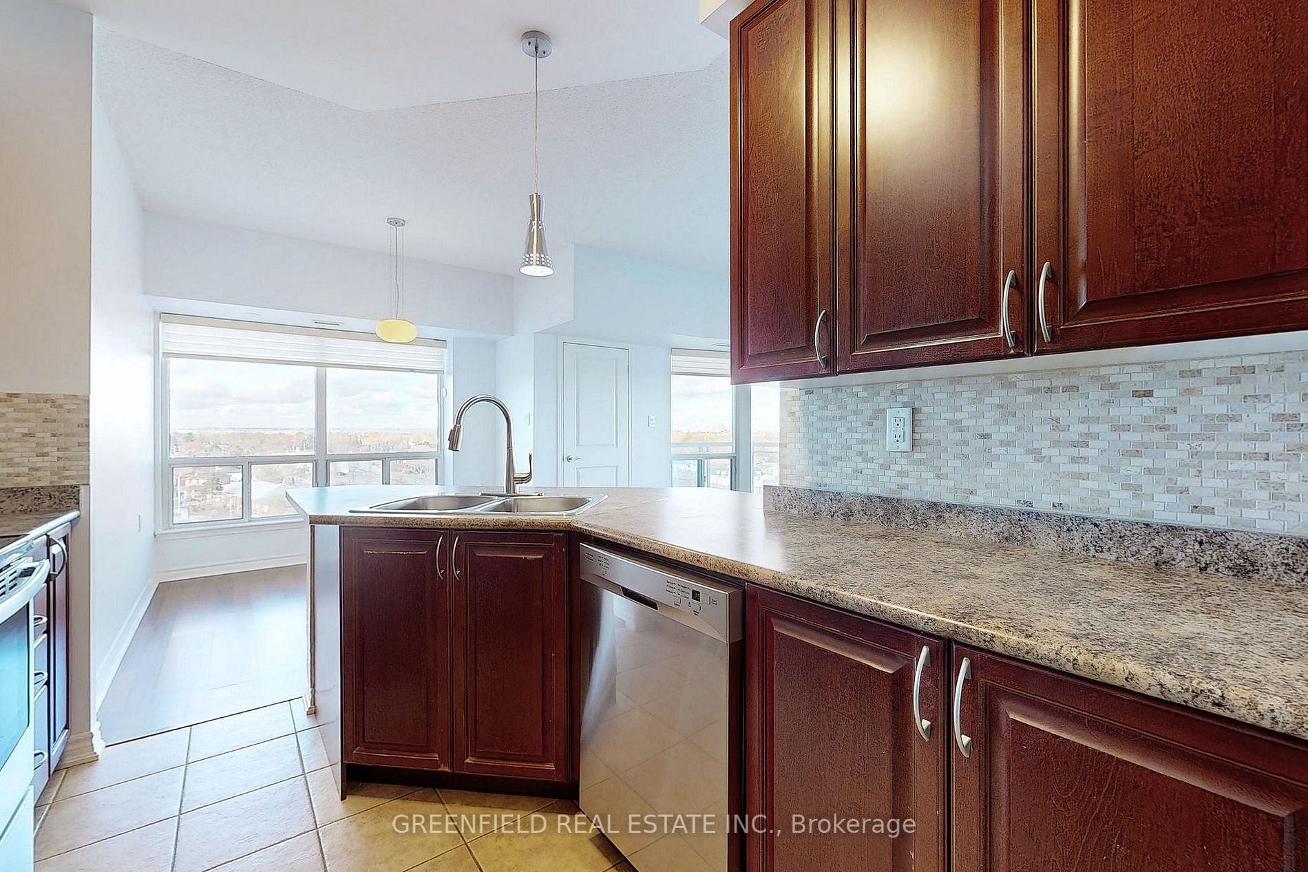 920 Sheppard Ave W, #803