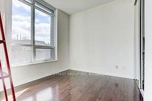 770 Bay St, #Ph-506