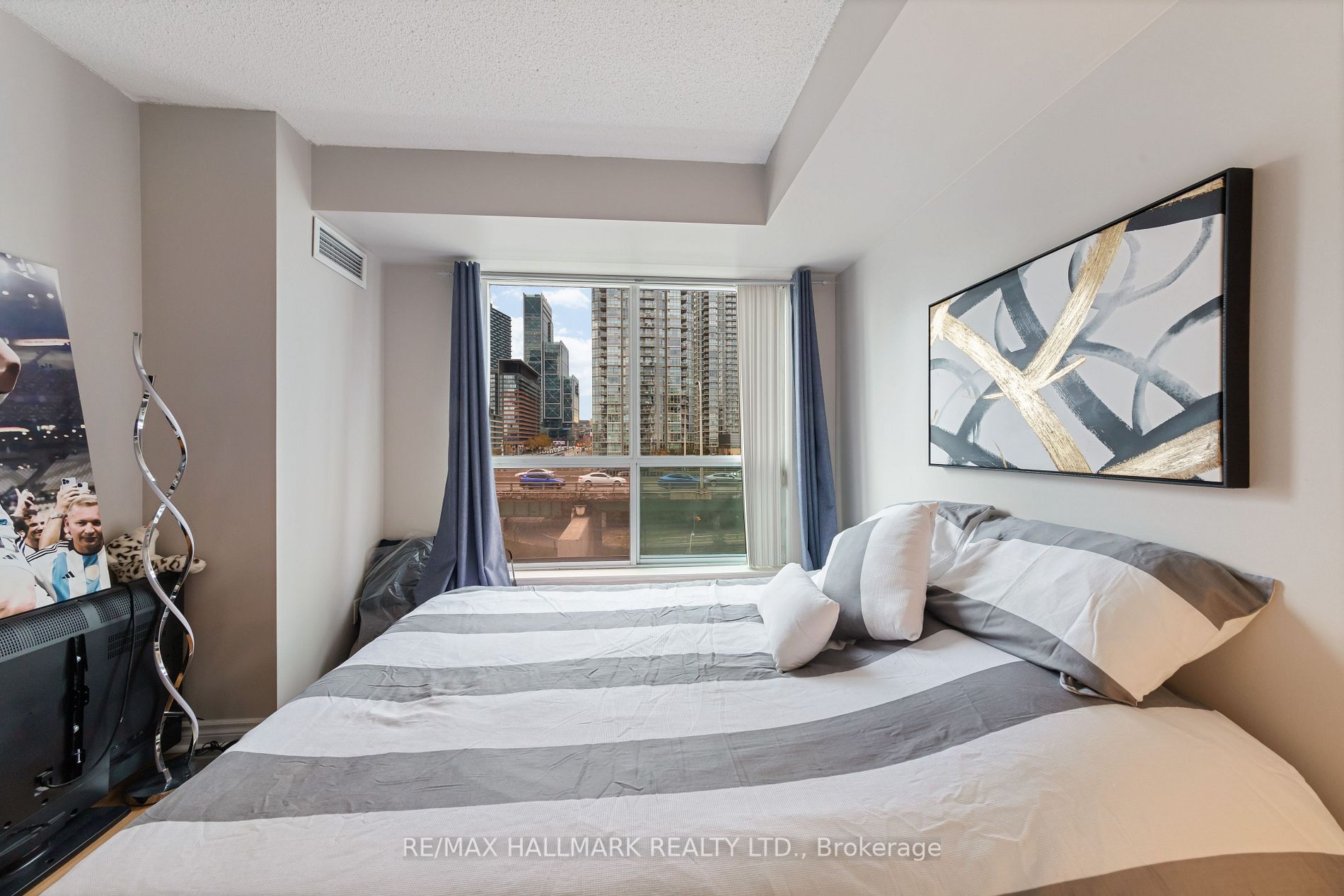410 Queens Quay W, #505