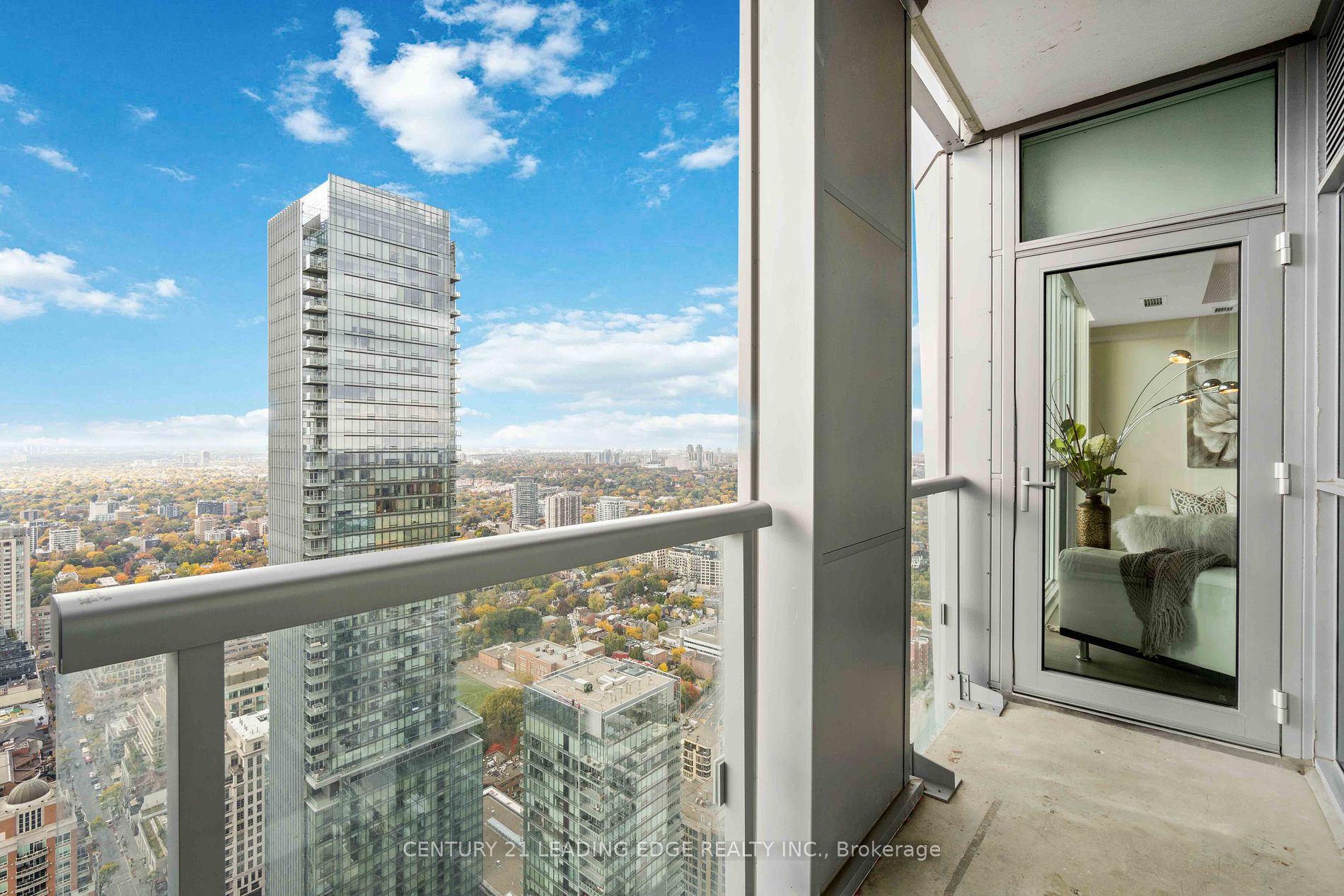 1 Yorkville Ave, #4803