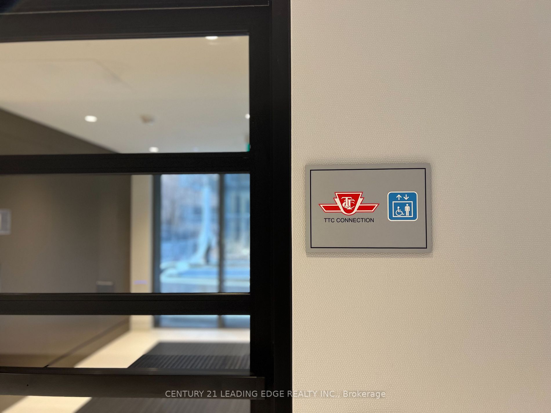 39 Roehampton Ave, #4109
