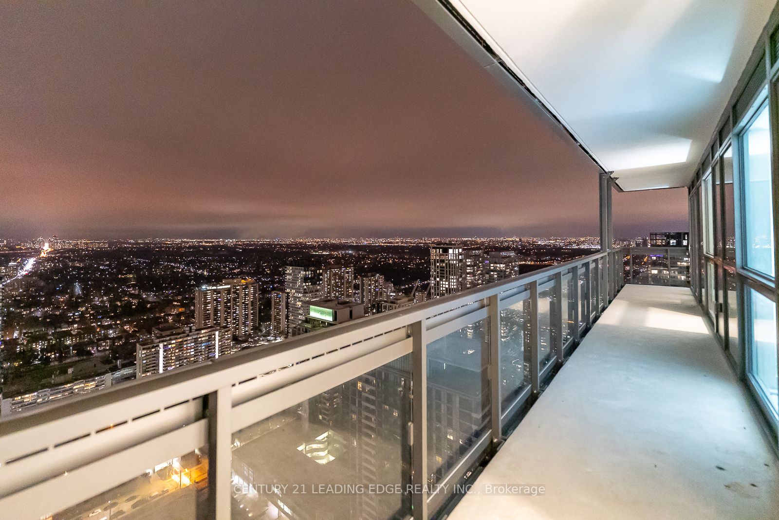39 Roehampton Ave, #4109