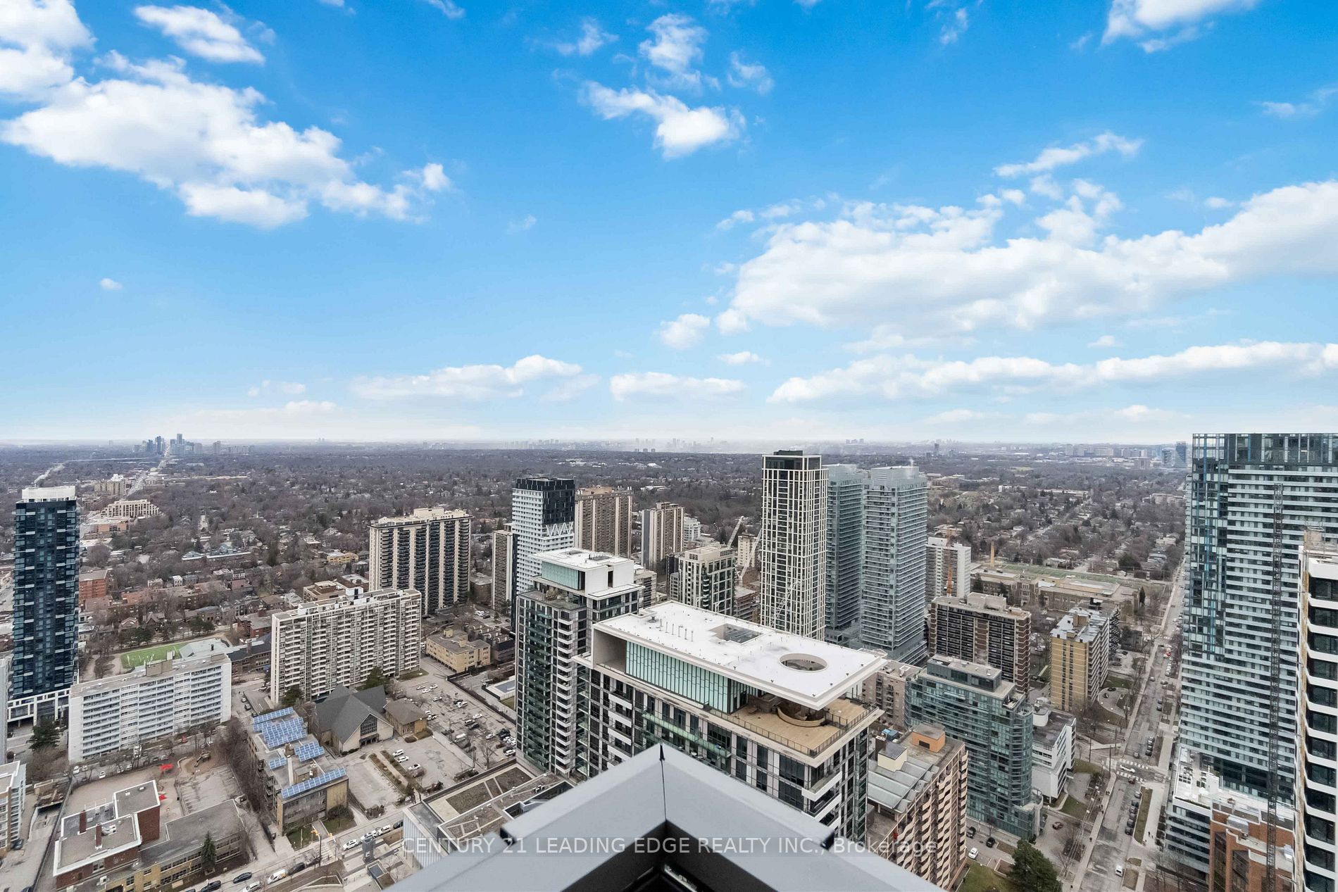 39 Roehampton Ave, #4109
