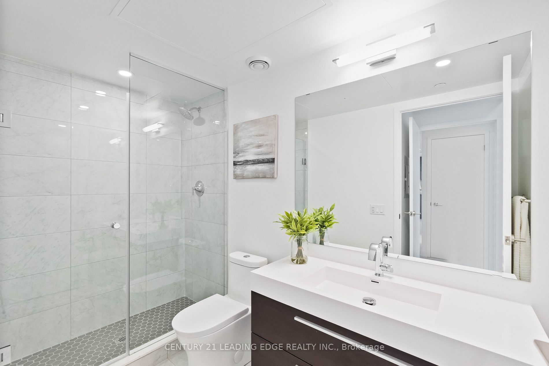 39 Roehampton Ave, #4109