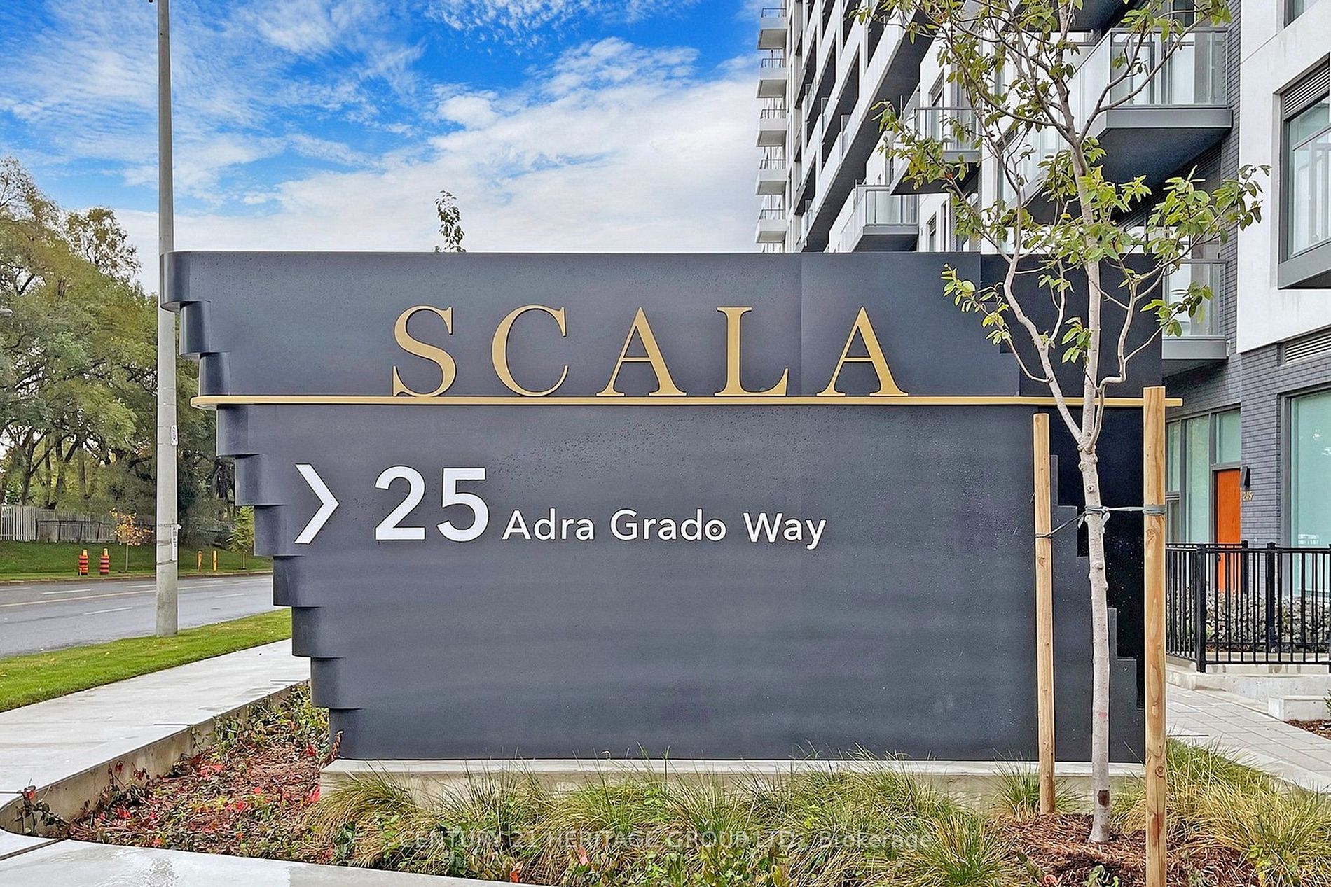 25 Adra Grado Way N, #901