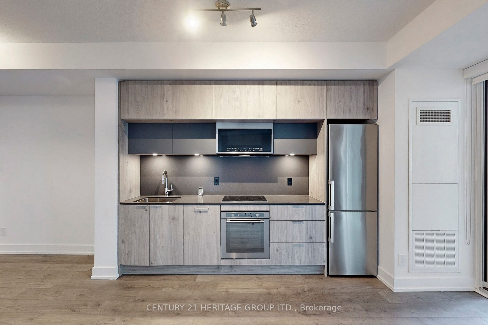 25 Adra Grado Way N, #901