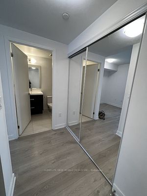 50 Wellesley St E, #1605