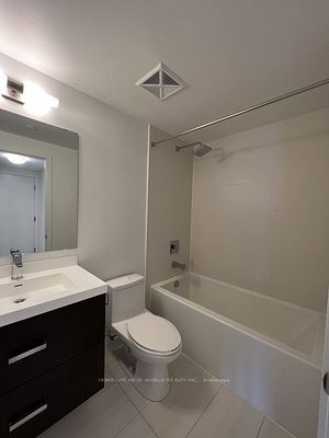 50 Wellesley St E, #1605