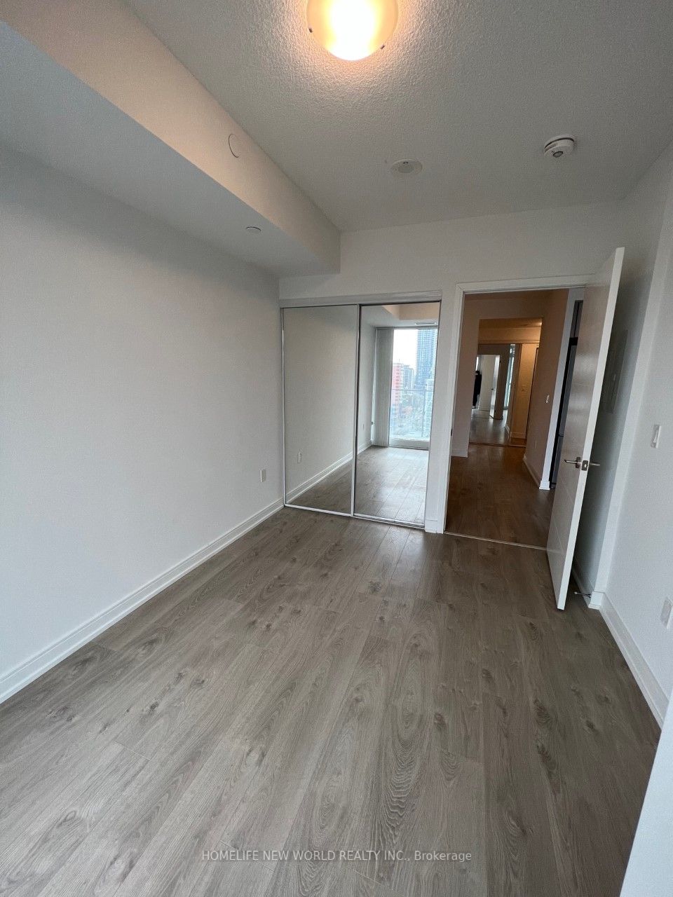 50 Wellesley St E, #1605