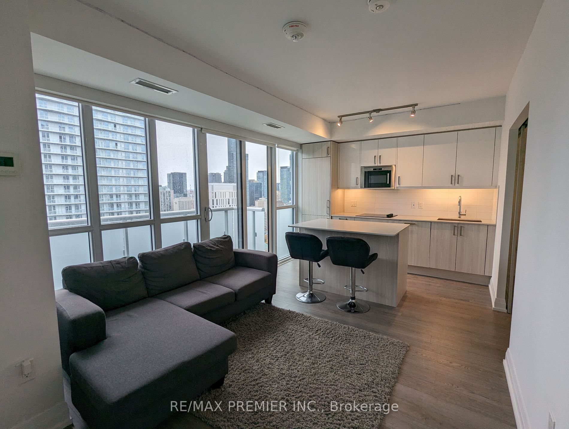 77 Mutual St, #3605