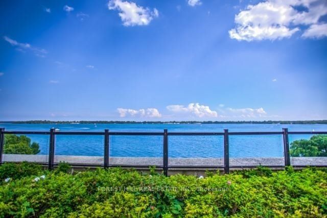 65 Harbour Sq, #1707