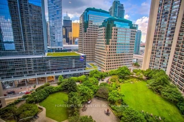 65 Harbour Sq, #1707