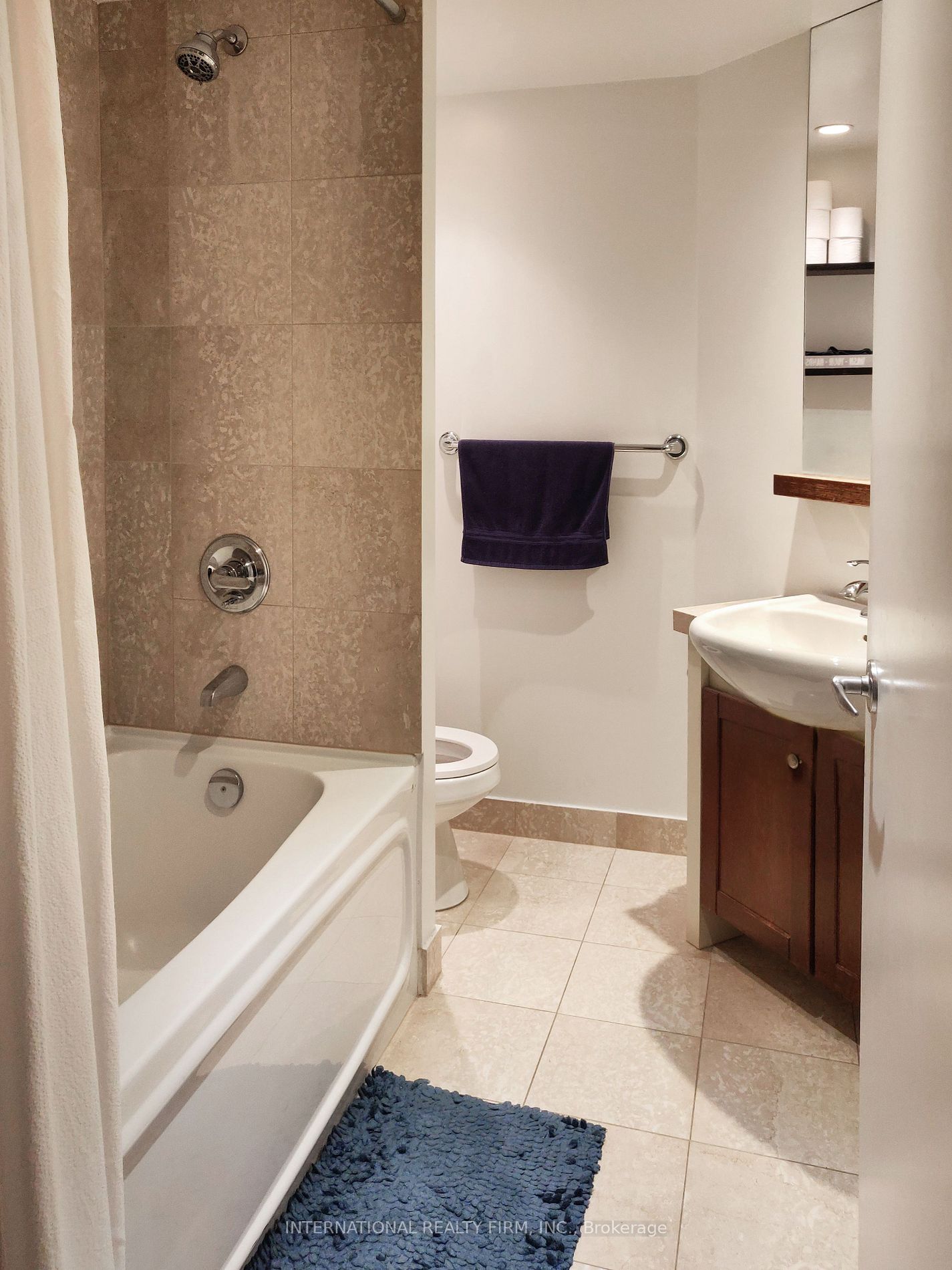 208 Queens Quay W, #1609