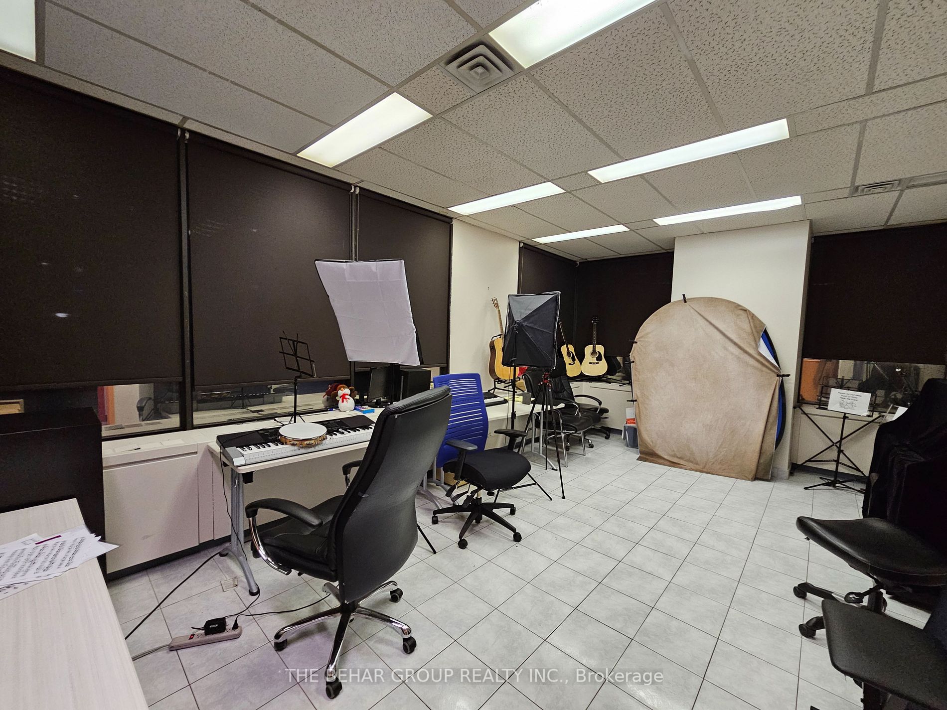 920 Yonge St, #Level 2