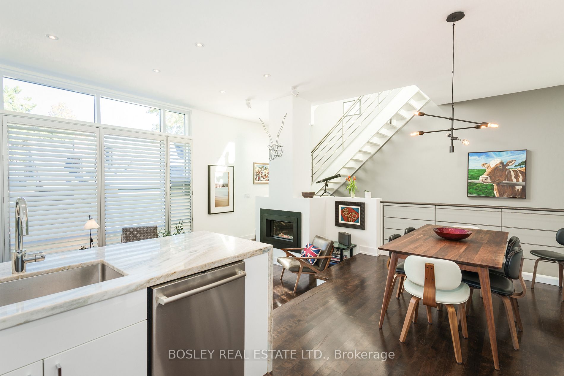 306 Sackville St, #2