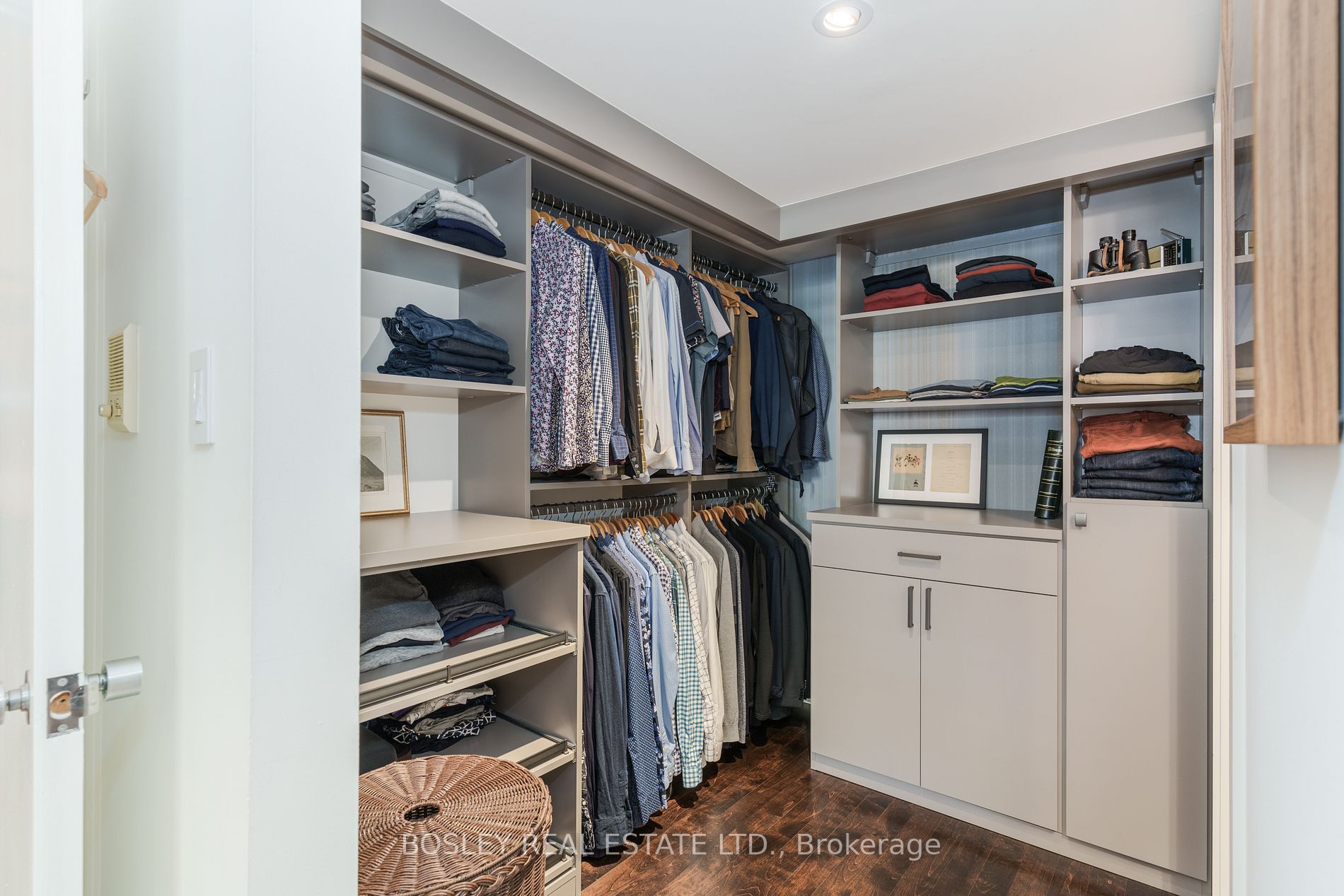 306 Sackville St, #2