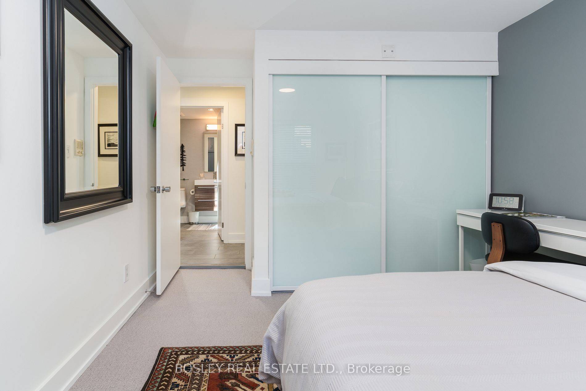 306 Sackville St, #2