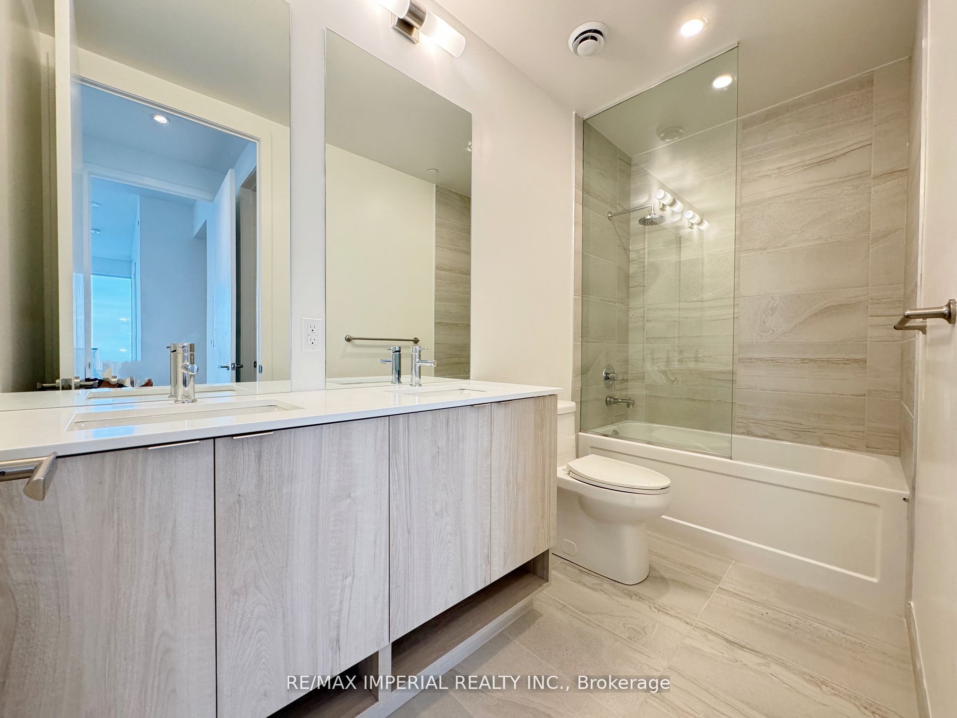 138 Downes St, #Ph209
