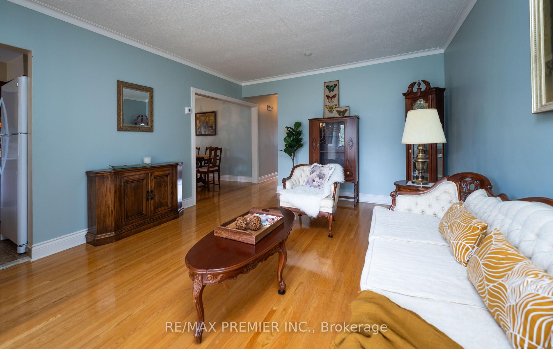39 Combermere Dr